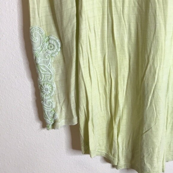 Soft surroundings ladies slight sheer lightweight long sleeve top size medium - Picture 4 of 11